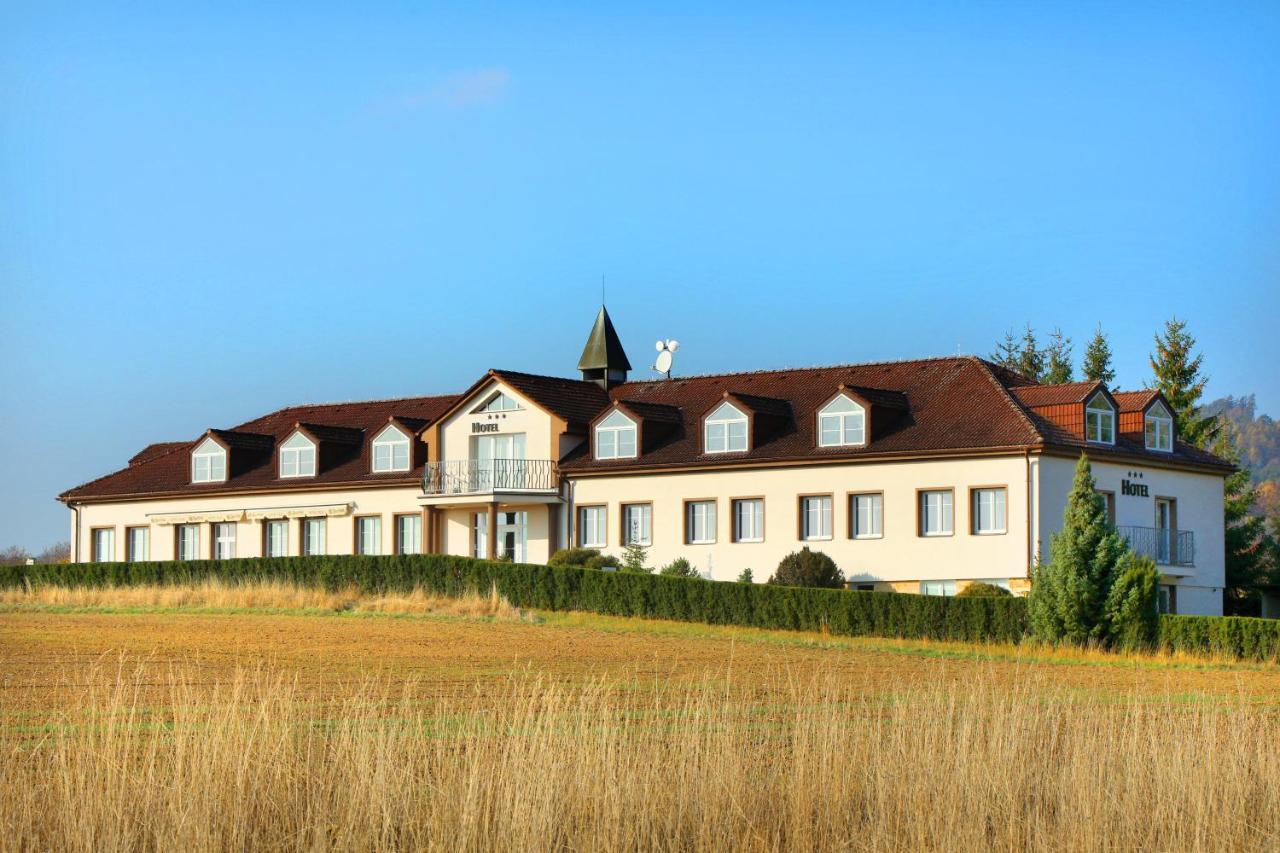 Hotel BRADA Jičín Exterior foto